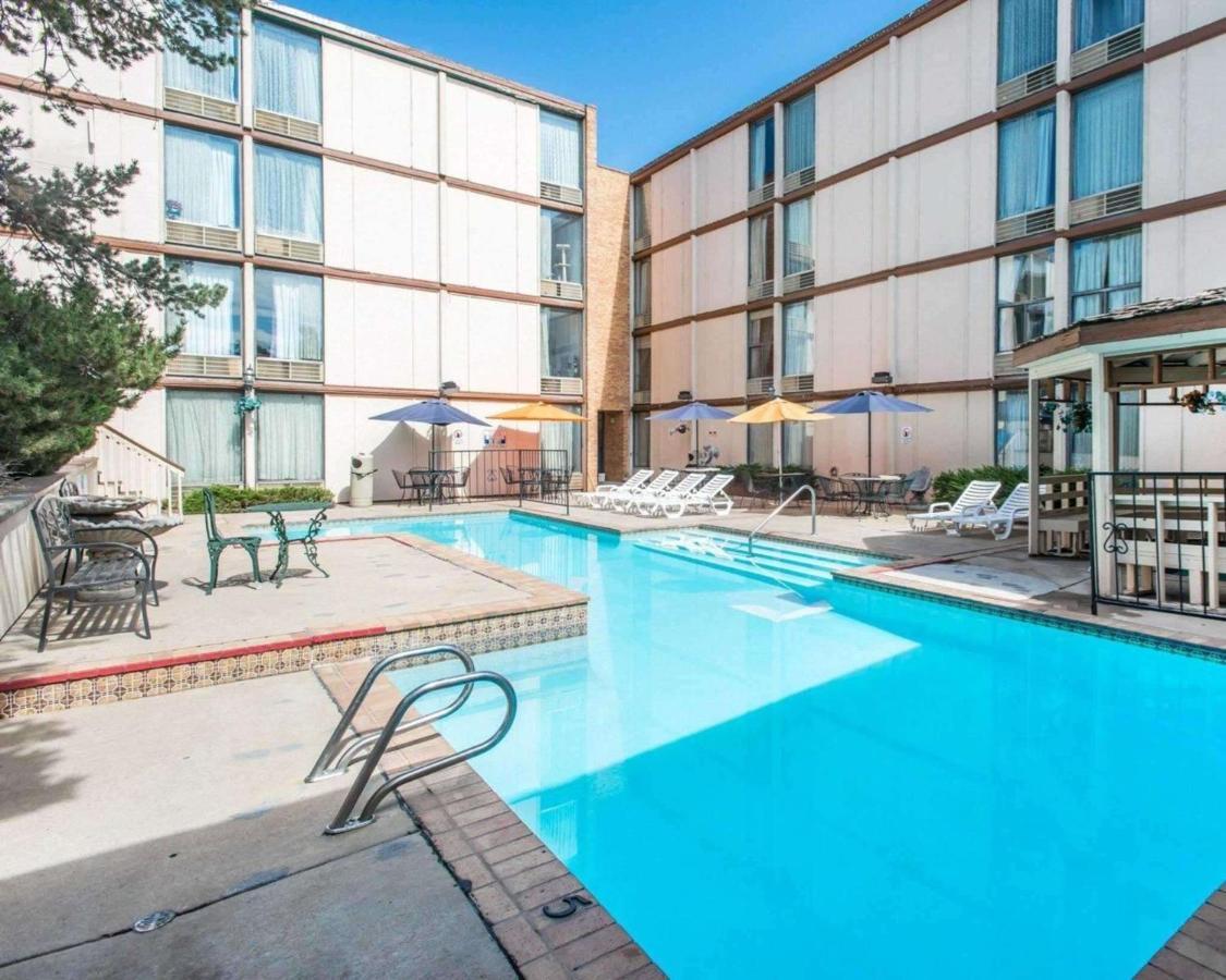 Rodeway Inn And Suites Boulder Broker Exterior foto